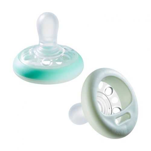 Tommee Tippee Šidítko silikon Breast-like Natural Night 0-6m 2ks